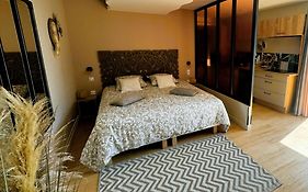 Le diX - Classic Room - VallabriX proche UZES